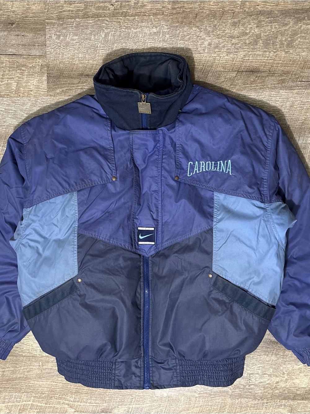 Vintage Nike UNC Carolina Tar heels Embroidered Jacket Men's M Down Fill FLAW